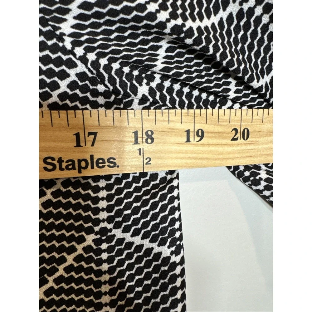 Roz & Ali Jacket Women's Medium M Black White Moto Blazer Geometric Long Sleeves